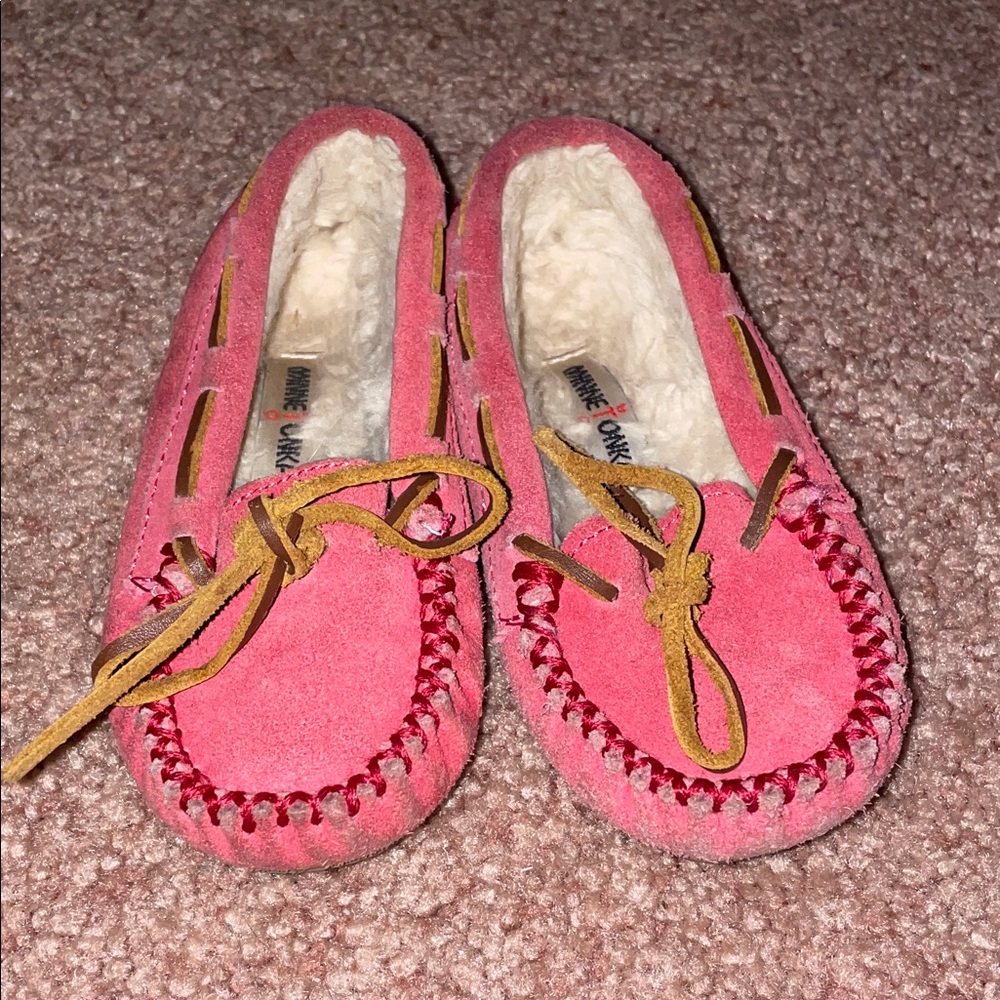 Minnetonka Pink Moccasins with Tan Laces